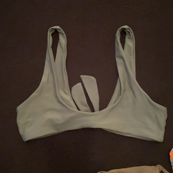 Bikini- 4 pcs size small. All $20 items in my closet are 2/$30 - Picture 7 of 7